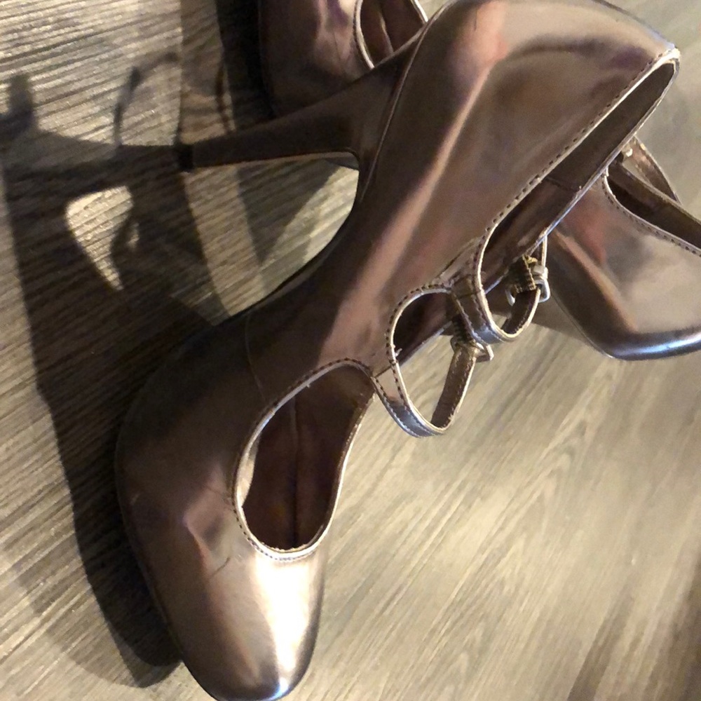 Heels - Picture 5 of 5